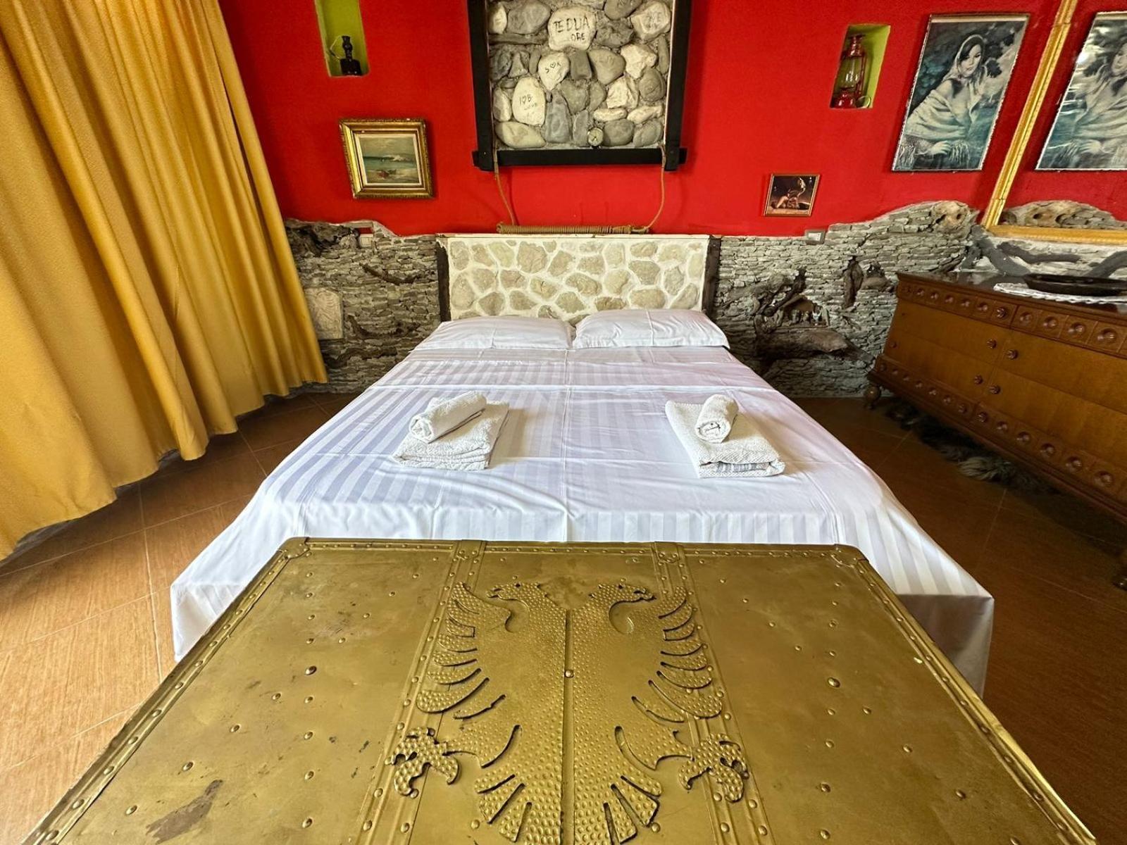 Hotel Vila "Oda E Miqve" Vlore Luaran gambar