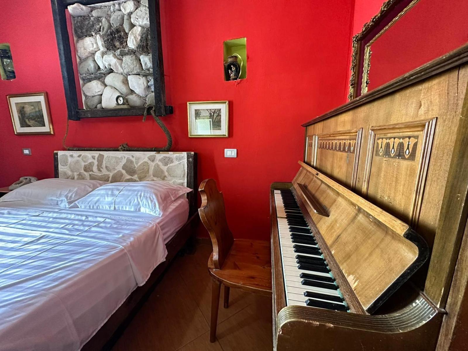 Hotel Vila "Oda E Miqve" Vlore Luaran gambar