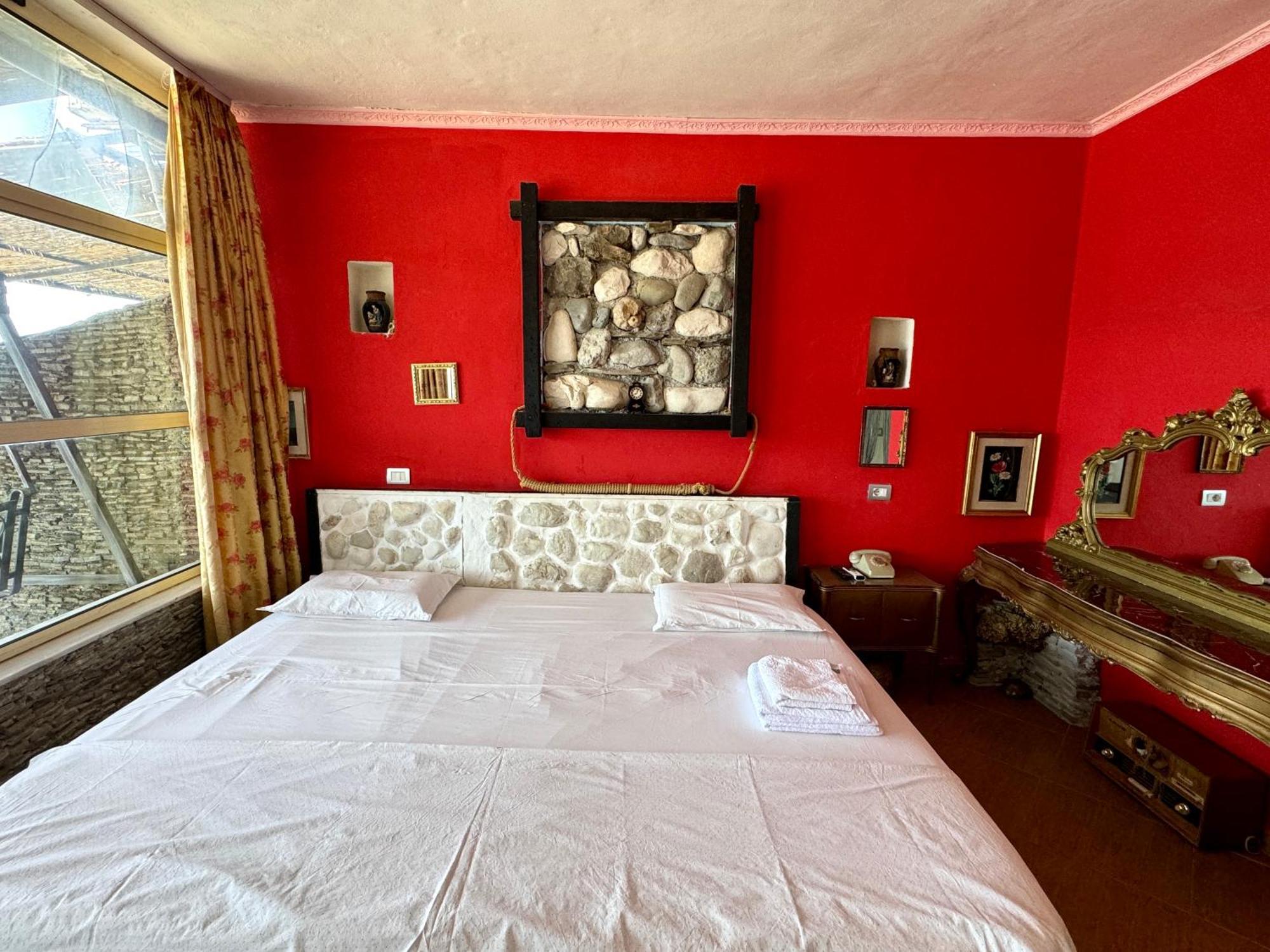 Hotel Vila "Oda E Miqve" Vlore Luaran gambar