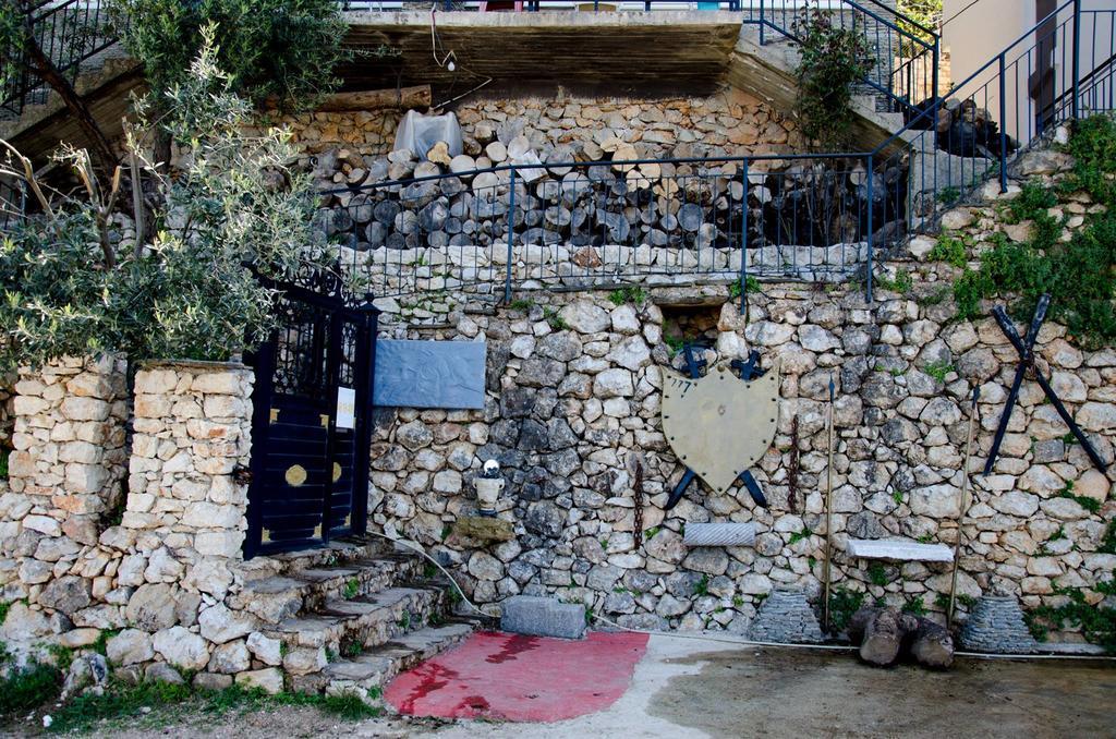 Hotel Vila "Oda E Miqve" Vlore Luaran gambar