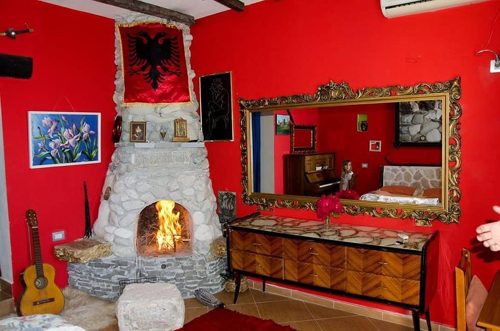 Hotel Vila "Oda E Miqve" Vlore Luaran gambar